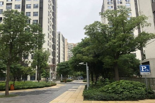 卓越时代广场优点 不足,卓越时代广场怎么样,卓越时代广场周边房产中介经纪人评价